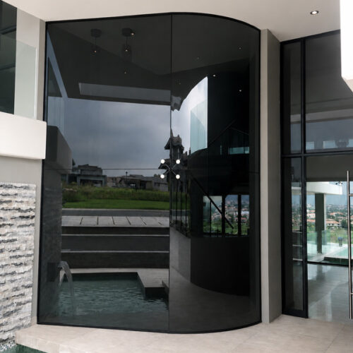 Curved-glass-facade Curved-glass-facade