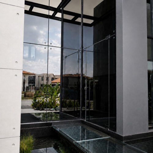 Frameless-Glass-facades Frameless-Glass-facades