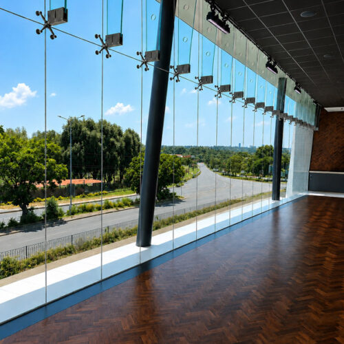 Frameless-facade Frameless-facade